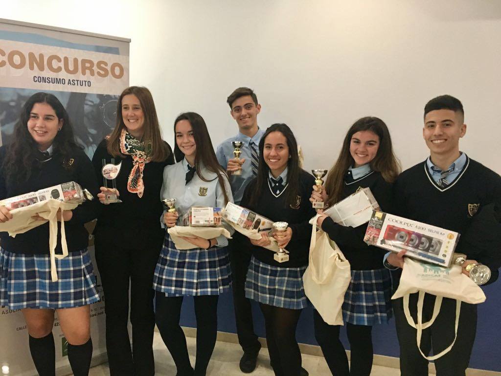 Colegio MIT - Tres alumnos de Málaga viajan a Madrid a la final nacional del concurso ESIC Desafío Junior Empresarial
